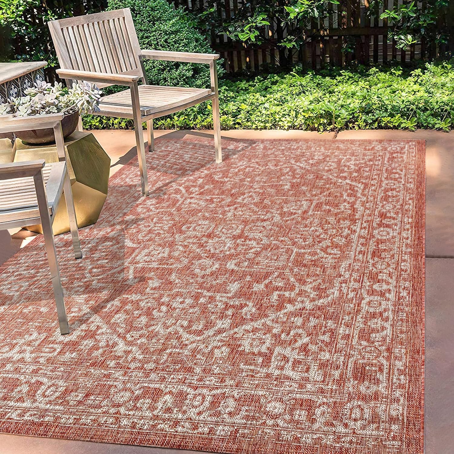 Jonathan Y 4x6 Medallion Textured Indoor/Outdoor Area Rug, Red/Taupe