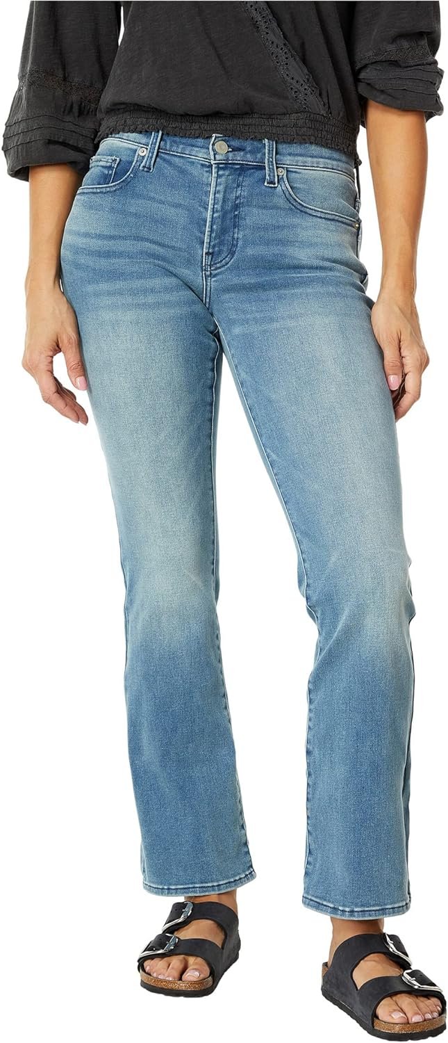 Lucky Brand Womens Mid Rise Sweet Bootcut Jean