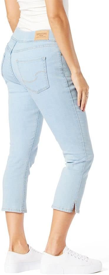 Signature by Levi Strauss  Co. Gold Womens Totally Shaping Pull On Capri (Also Available in Plus Size)