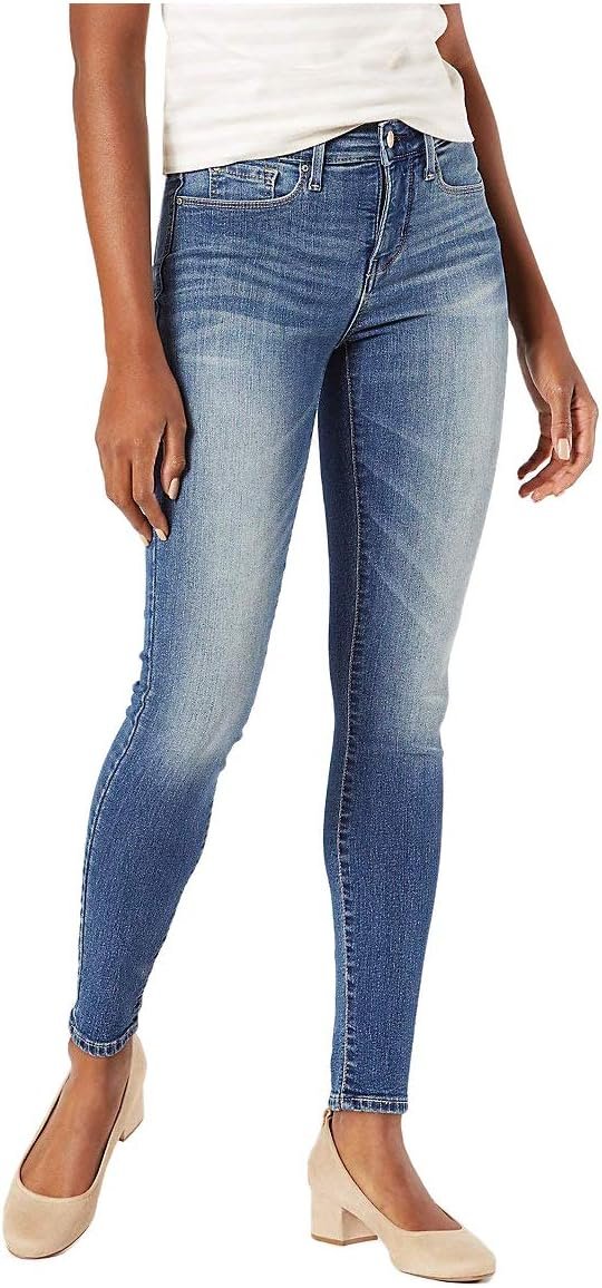 Signature by Levi Strauss  Co. Gold Womens Totally Shaping Skinny Jeans (Standard and Plus)